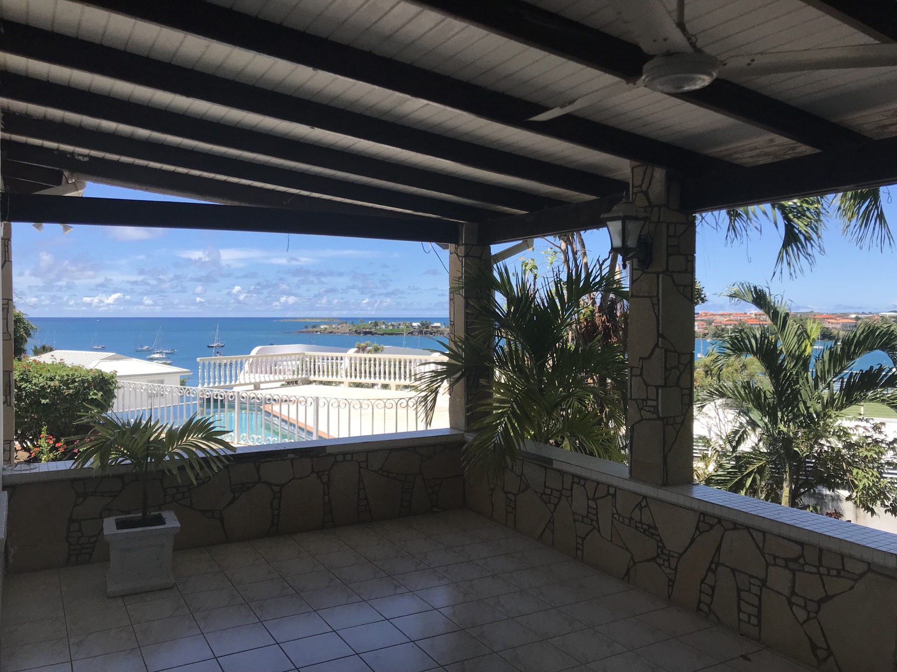 SUN096-Prickly-Bay-Stone-Villa-23