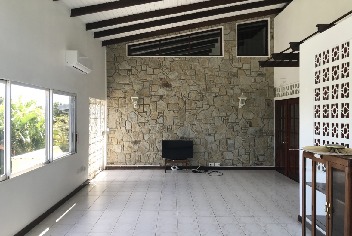 SUN096-Prickly-Bay-Stone-Villa-7-1170×785